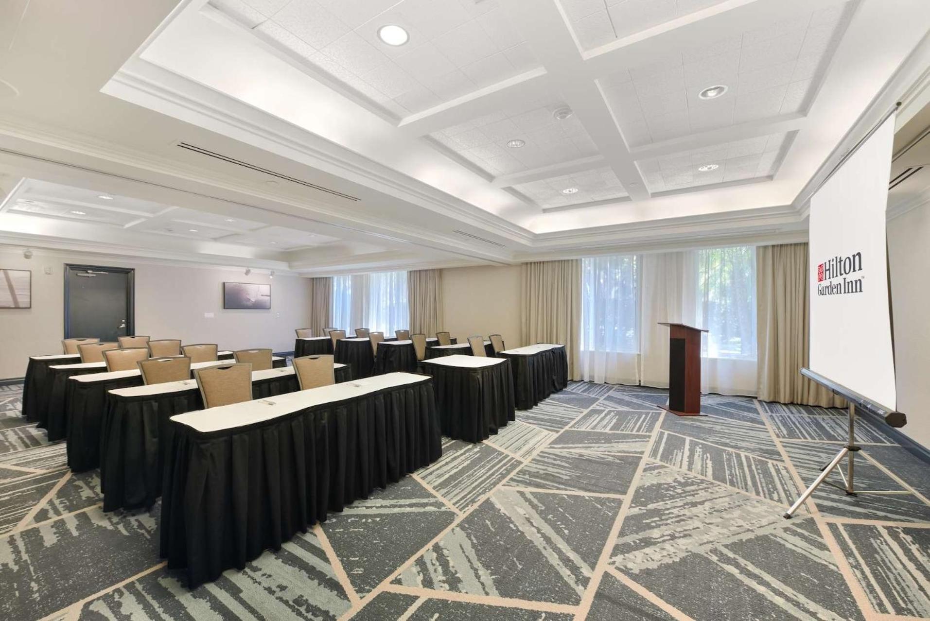 Hotel Hilton Garden Lax - 3*