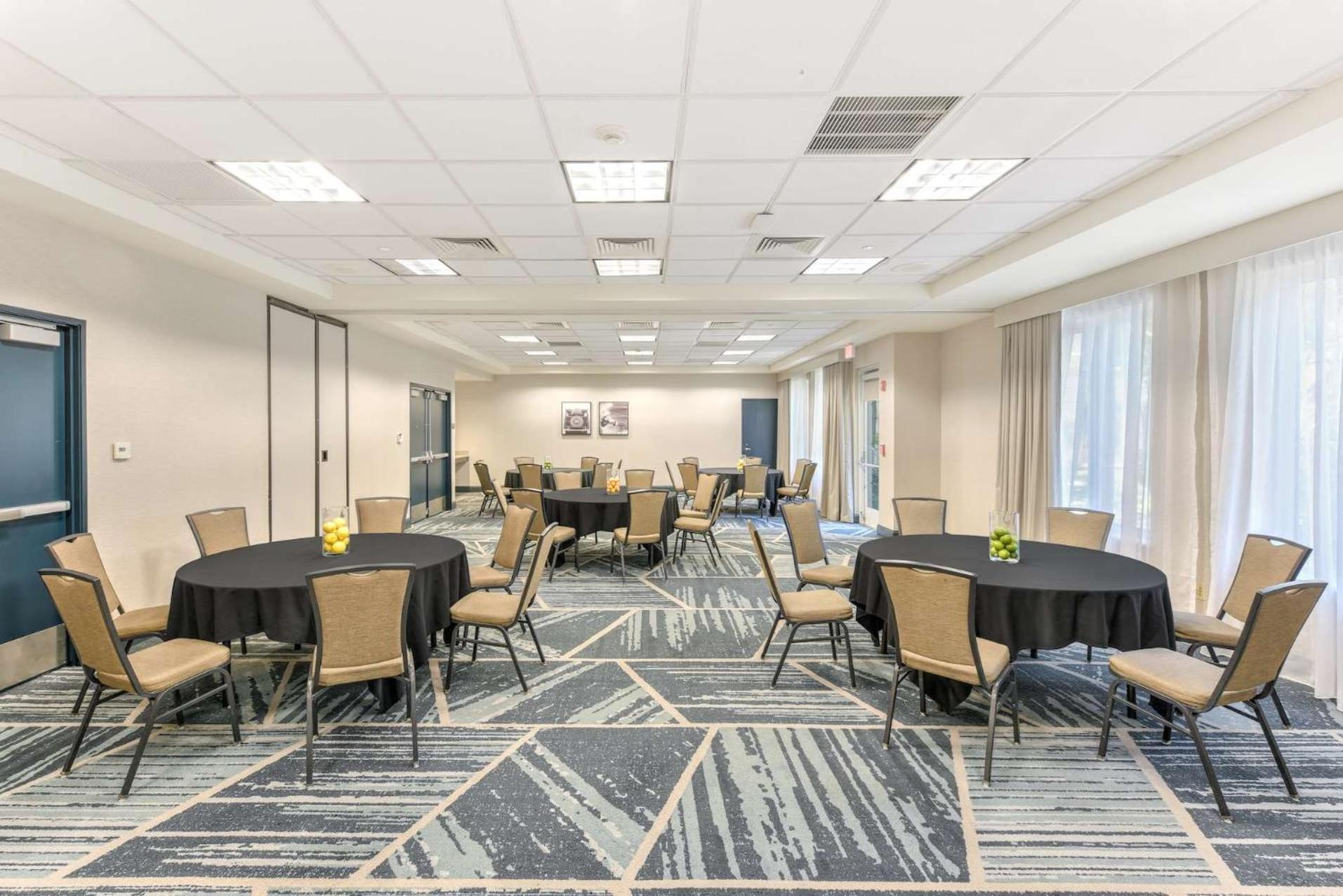 Hilton Garden Lax - El Segundo
