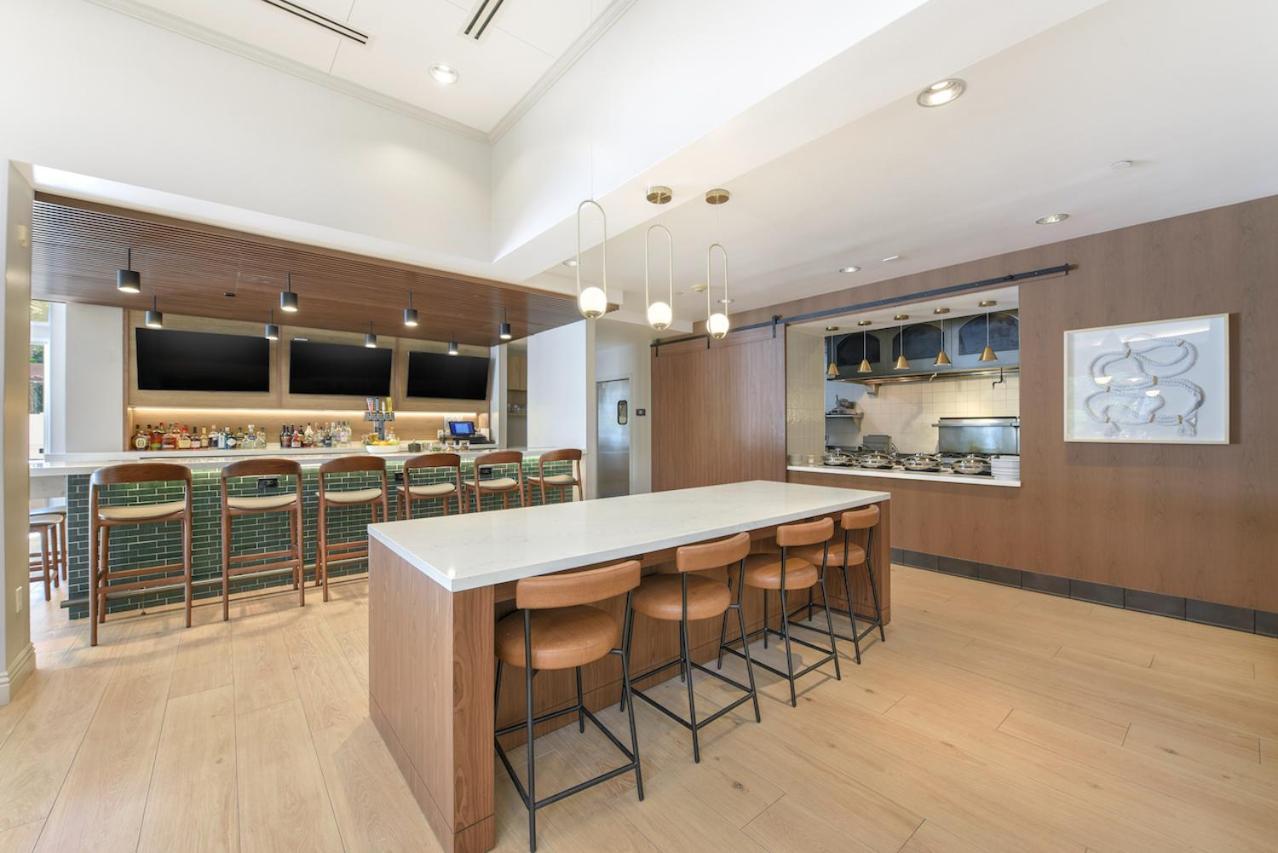 Hilton Garden Lax - Hotel